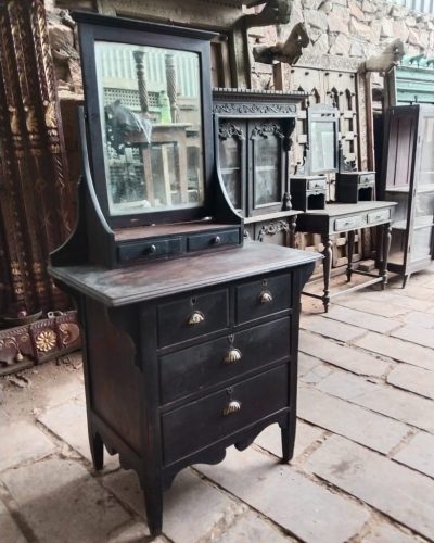vintage furniture store 10
